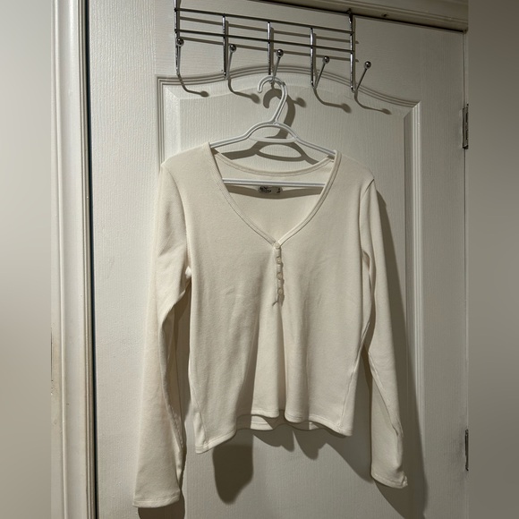 Hollister Top for Sale! - Picture 1 of 5